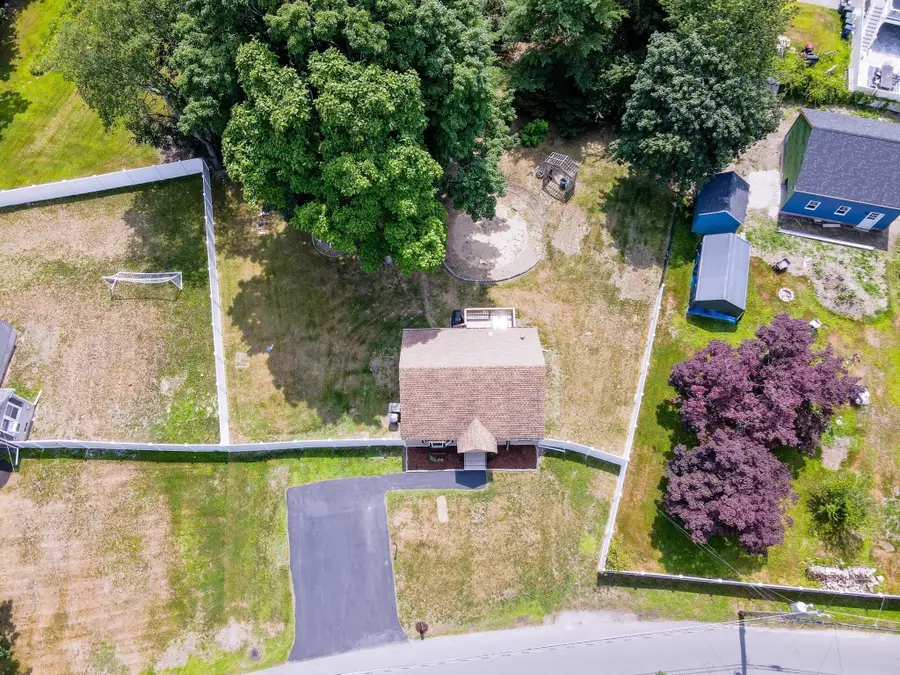 103 Fox Ave, Dracut, MA 01826 - #3