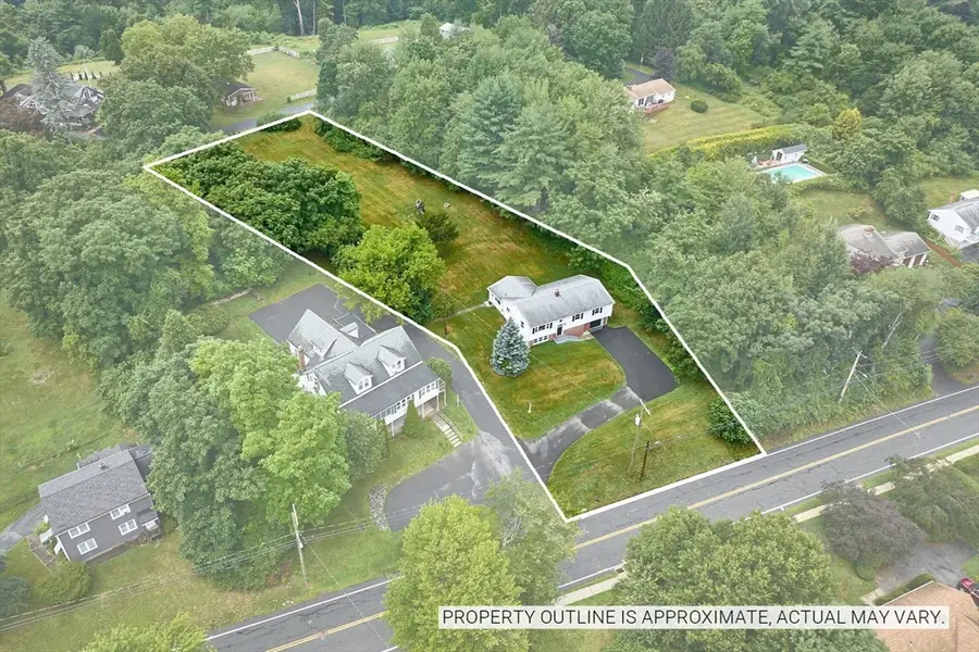 194 Pleasant St, East Longmeadow, MA 01028 - #2