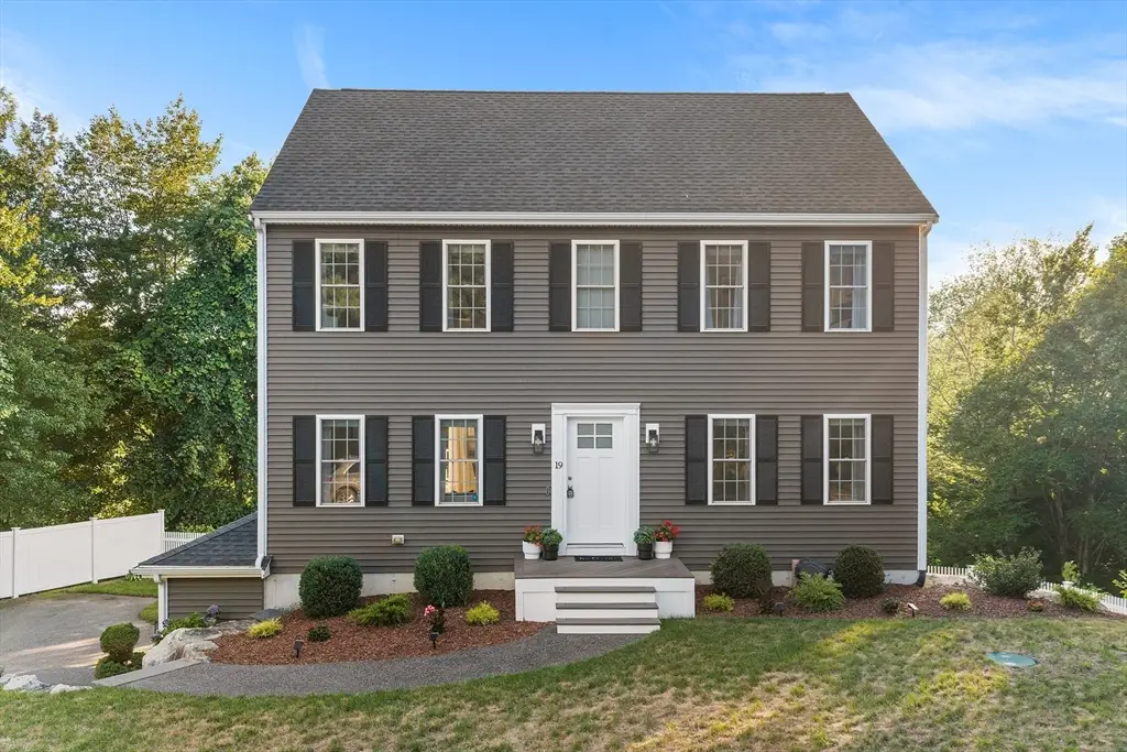 19 Green St, Berkley, MA 02779 - #1