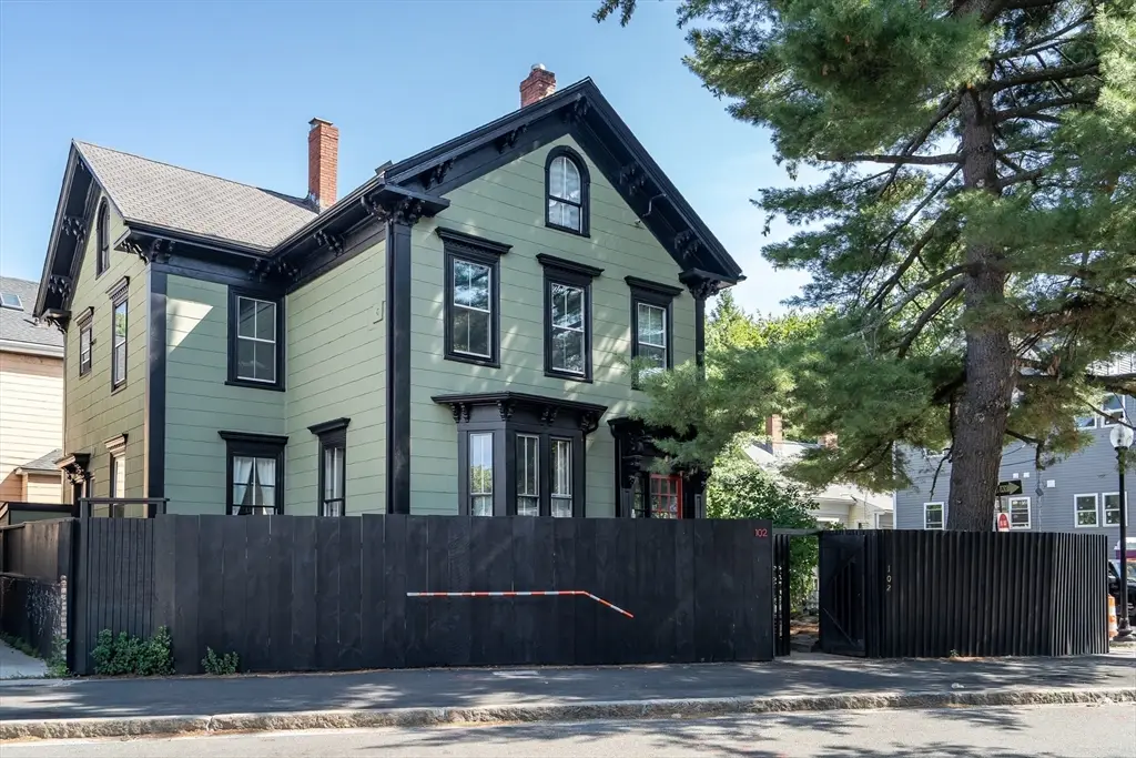 102 River St #2, Cambridge, MA 02139 - #1