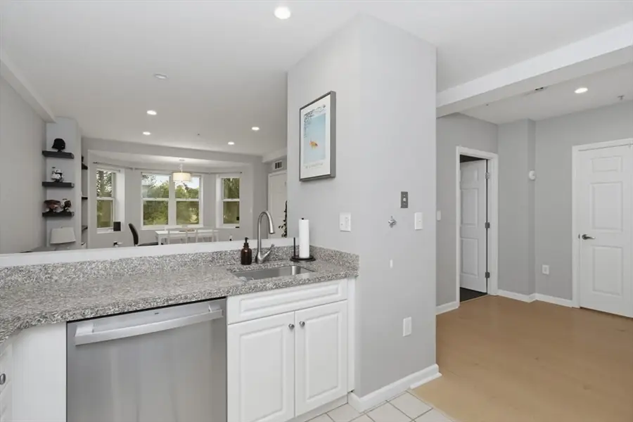 1 Cityview Ln #211, Quincy, MA 02169 - #3