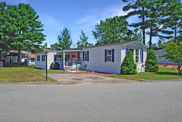 12 King Dr, Wareham, MA 02576