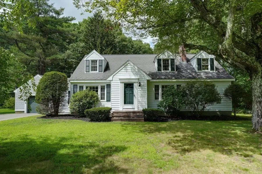 141 Holliston St, Medway, MA 02053 - #2