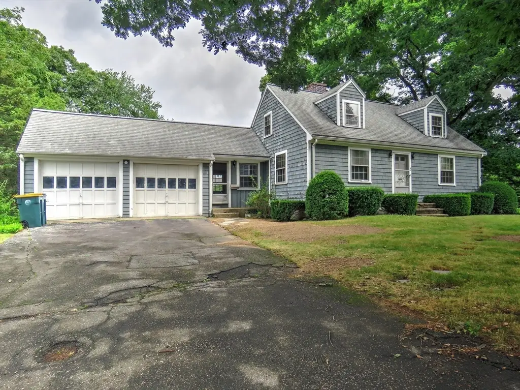 56 Brookfield Rd, Abington, MA 02351 - #1