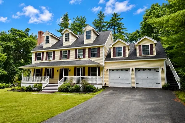5 White Birch Dr, West Brookfield, MA 01585