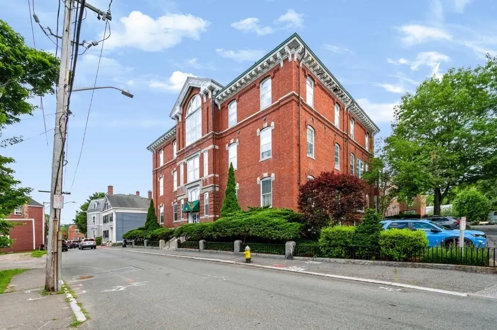 35 Flint #106, Salem, MA 01970 - #1