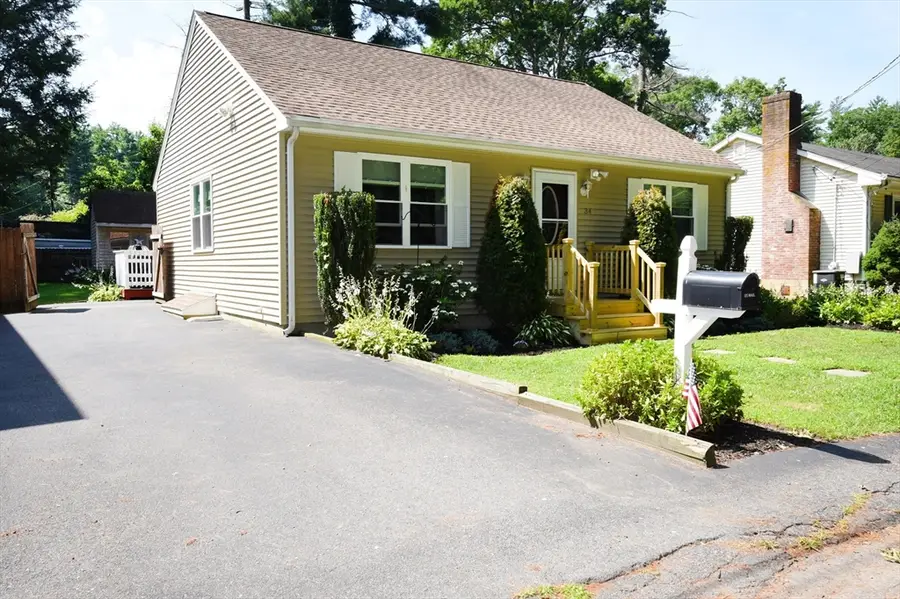34 Thirteenth Ave, Halifax, MA 02338 - #2