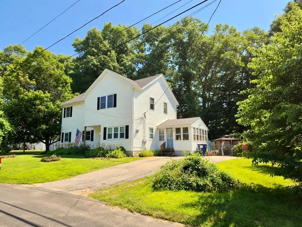 9 Maid Marion St, Oxford, MA 01540 - #1