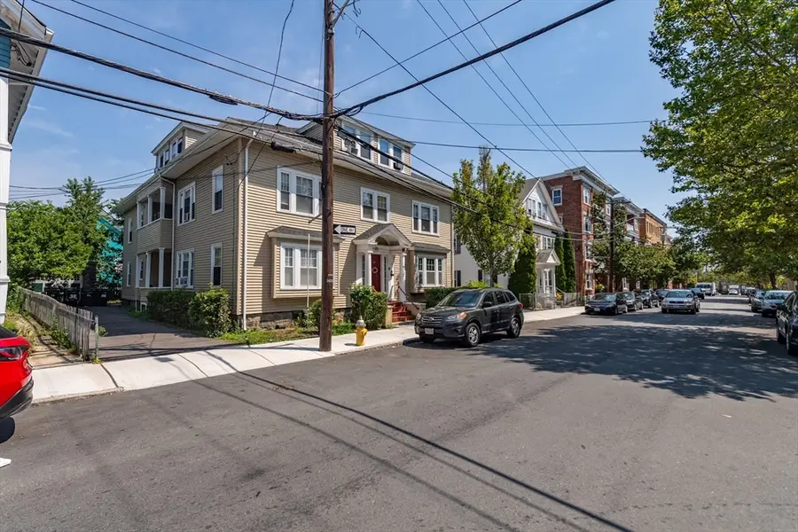 33 Harbor Street, Salem, MA 01970 - #3