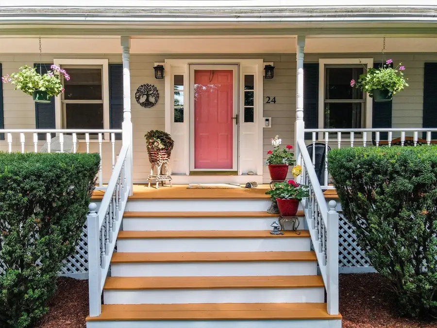 24 Apache Way, Wilmington, MA 01887 - #2