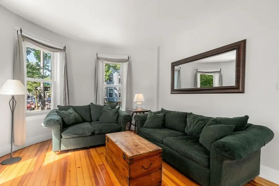 26 Hinckley St #1, Boston, MA 02125 - #3
