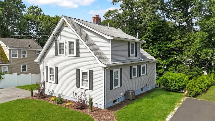 46 Macarthur Rd, Stoneham, MA 02180 - #3