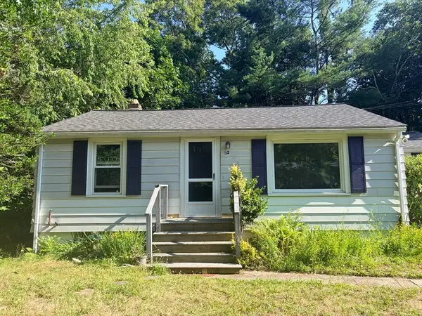 32 Paine Avenue, Barnstable, MA 02601