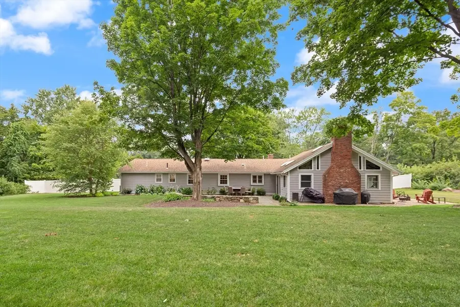 9 Wild Rose Dr, Andover, MA 01810 - #2
