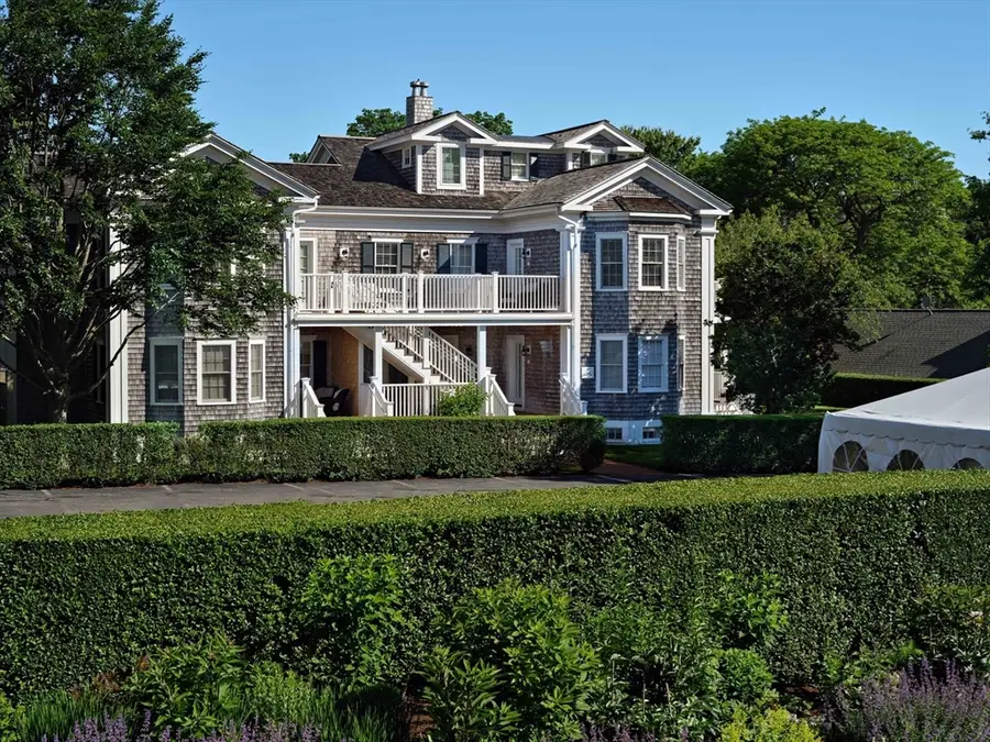 131 North Water St-huxford Cottage #96, Edgartown, MA 02539 - #2