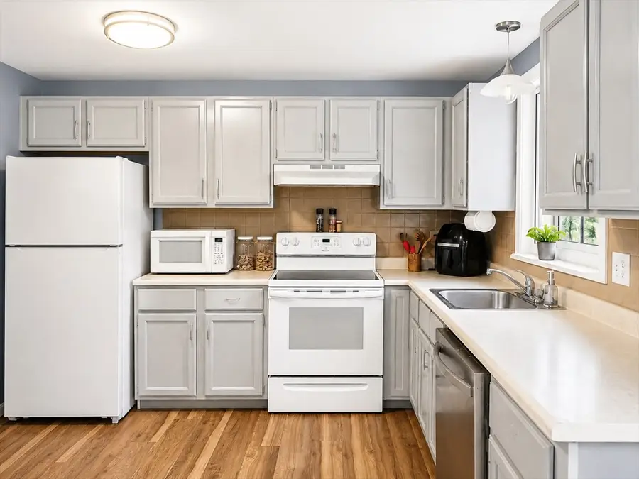 39 Bayview, Taunton, MA 02780 - #2