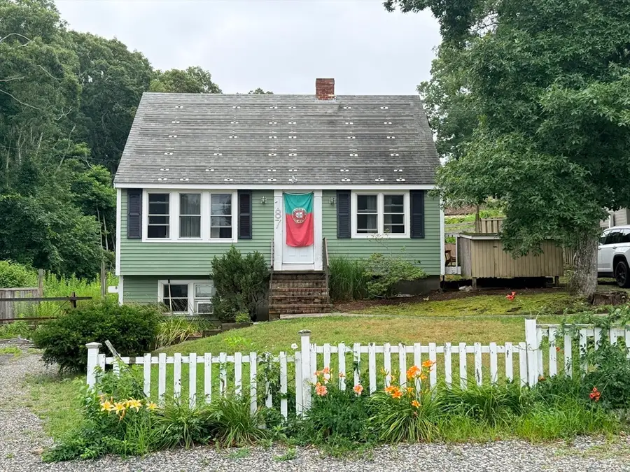187 Ninigret Ave, Mashpee, MA 02649 - #2