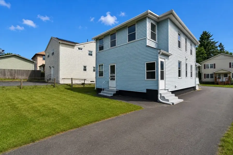 24-26 Pequot St, Springfield, MA 01151 - #3