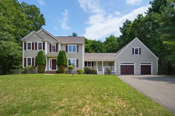 171 Buck Knoll Rd, Raynham, MA 02767