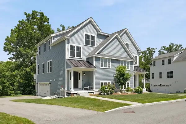 27 Clarks Hill Ln #27, Framingham, MA 01702