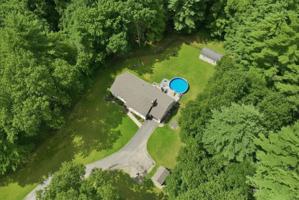 178 County Rd, Southampton, MA 01073 - #1
