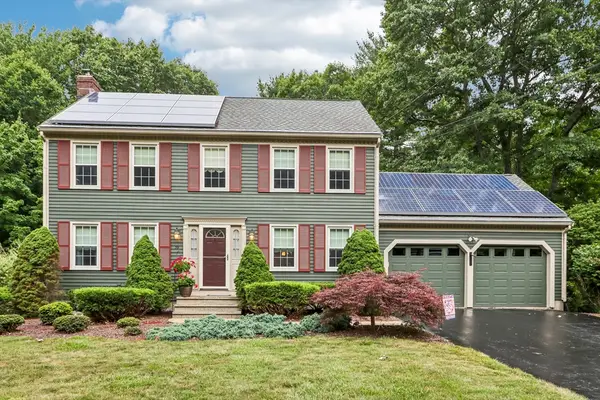 59 Oxford Dr, Franklin, MA 02038