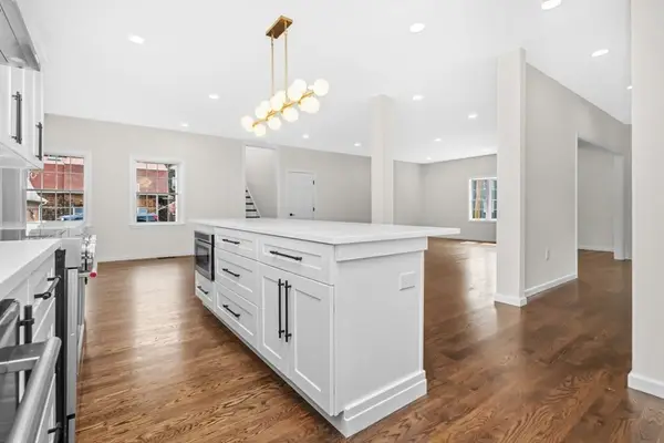 11 Kernwood Ave, Beverly, MA 01915