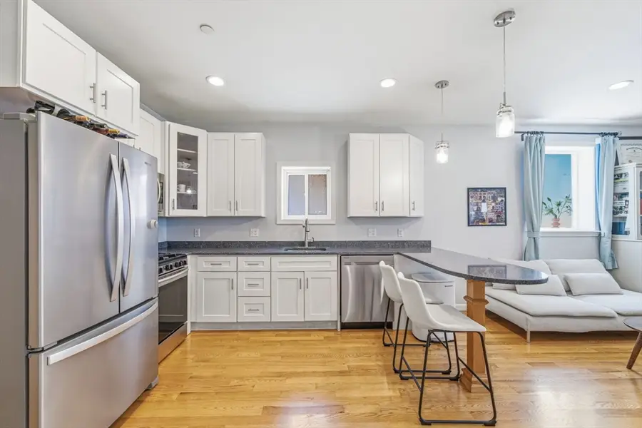 518 Main St #2, Medford, MA 02155 - #3