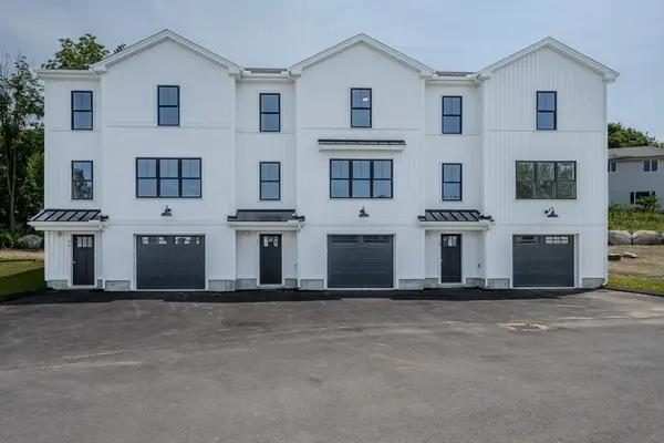 112 Genest St #17, Dracut, MA 01826