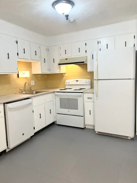 15 Spencer Road #22E, Boxborough, MA 01719