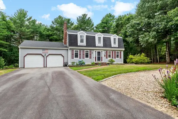 8 Peter Cooper Drive, Wareham, MA 02571