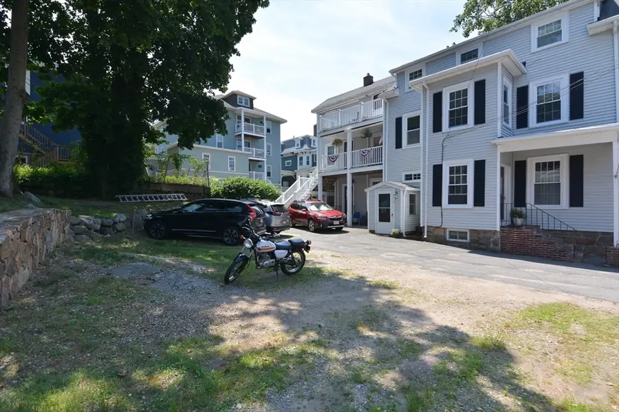 36 Walllis St #3, Beverly, MA 01915 - #2