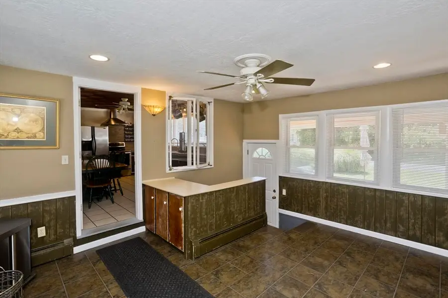 52 Harkness Ave, East Longmeadow, MA 01028 - #2