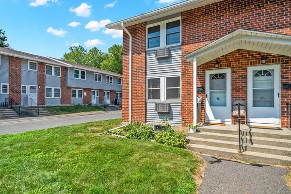 48 Manor Court #48, Springfield, MA 01118