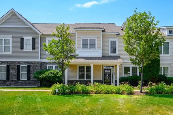 180 Halsted Drive #180, Hingham, MA 02043