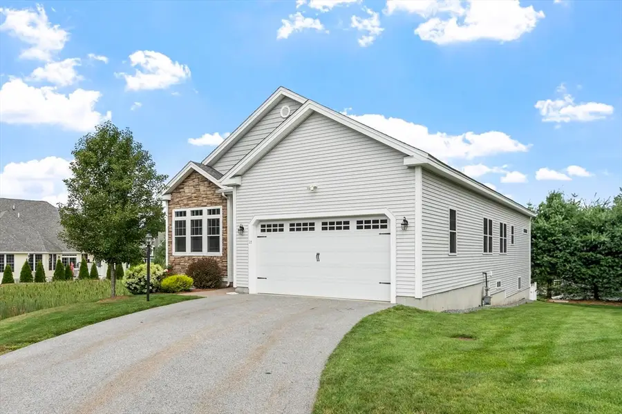 17 Country Club Circle #17, Methuen, MA 01844 - #3