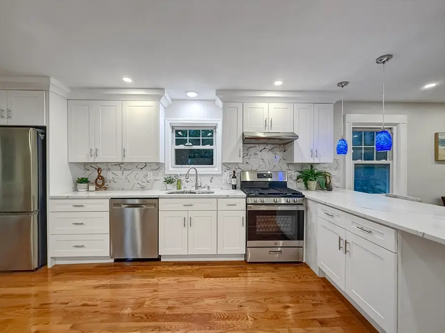 190 W Plain St, Wayland, MA 01778 - #3