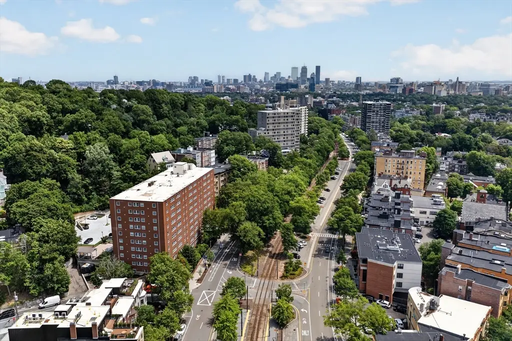 1600 Beacon St #1009, Brookline, MA 02446 - #1