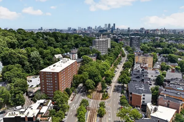 1600 Beacon St #1009, Brookline, MA 02446