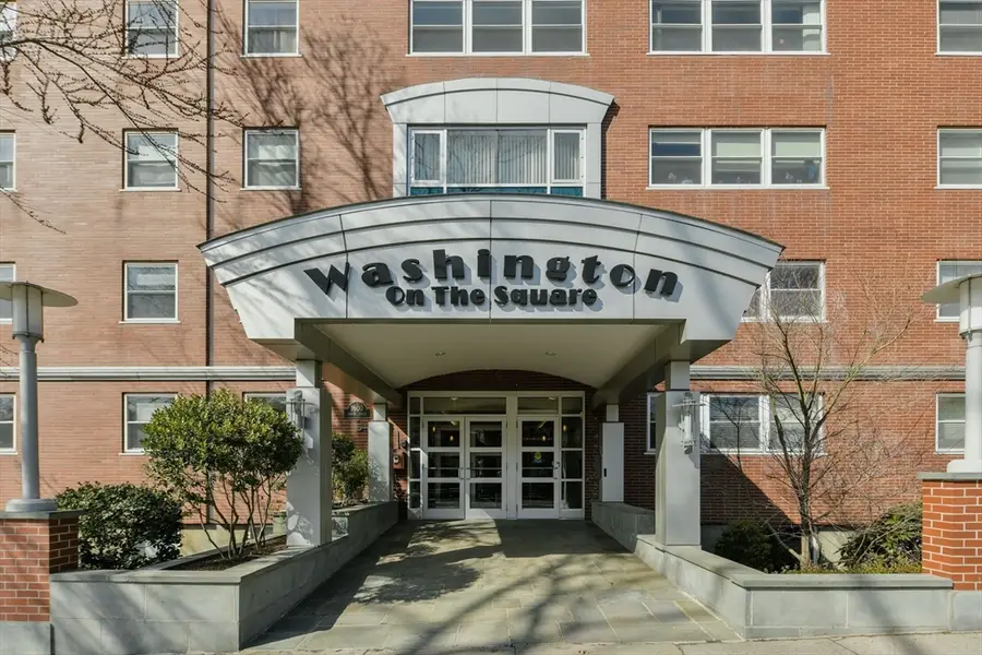 1600 Beacon St #1009, Brookline, MA 02446 - #2