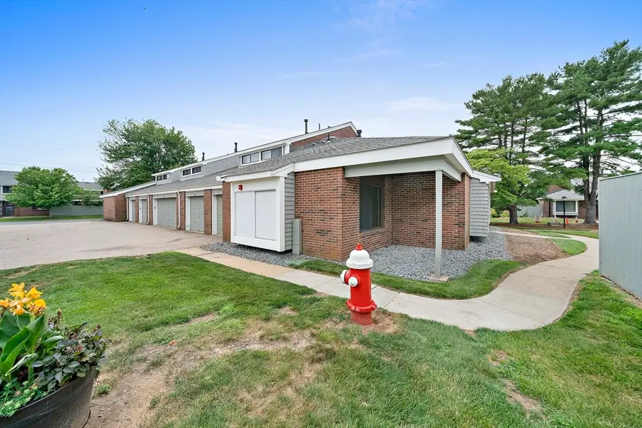 47 Rosewood Dr #47, Stoughton, MA 02072 - #3