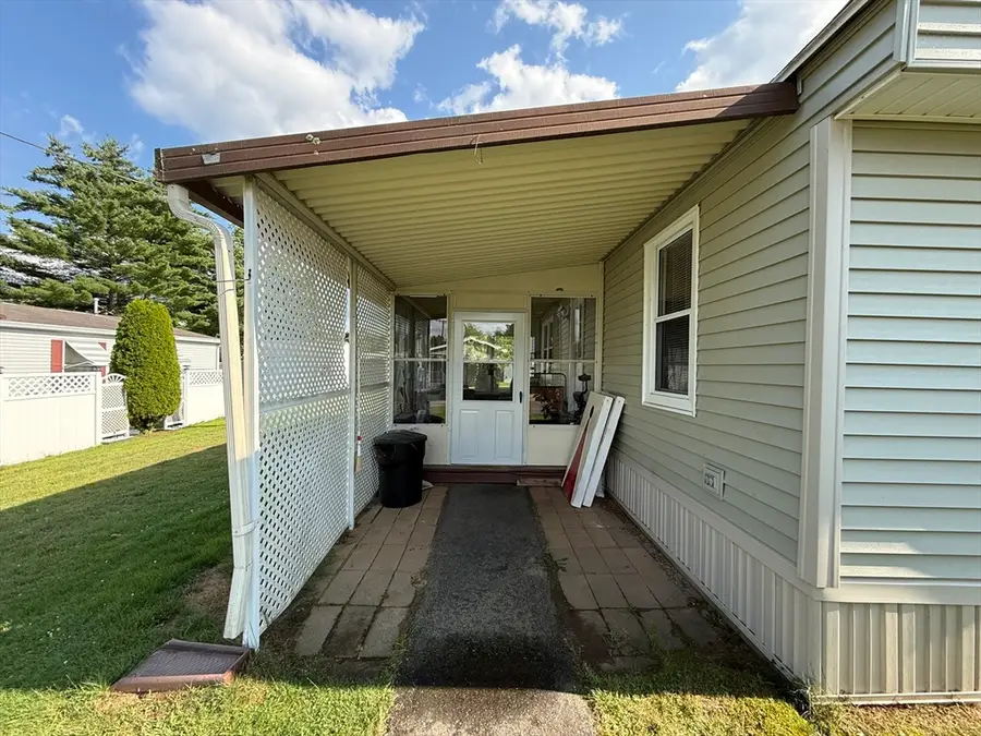 281 Chauncey Walker St #170, Belchertown, MA 01007 - #2