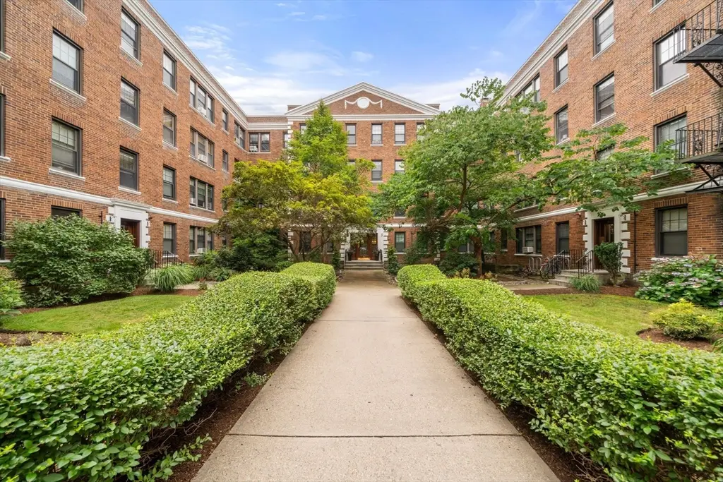 66 Queensberry St #218, Boston, MA 02215 - #1
