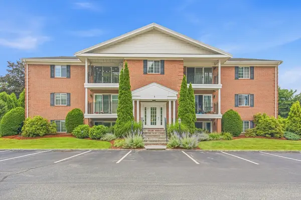 5 April Ln #33, Lexington, MA 02421