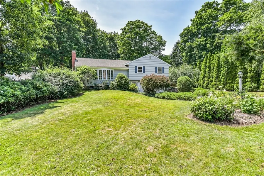315 Hale St, Beverly, MA 01915 - #3