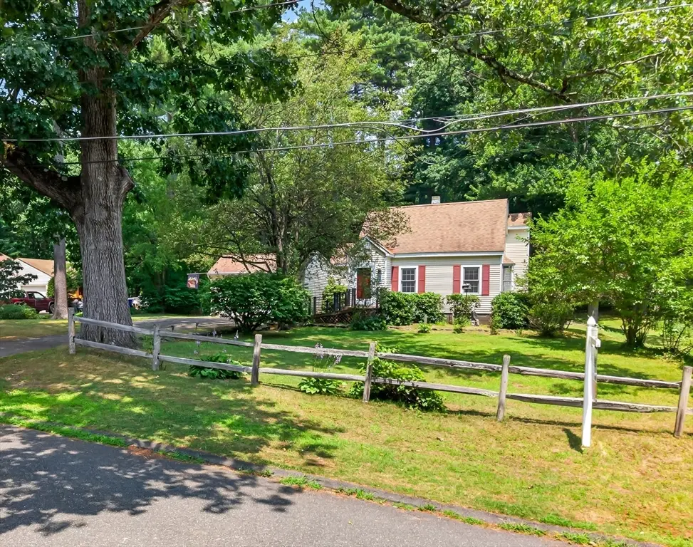 121 Poplar St, Greenfield, MA 01301 - #1