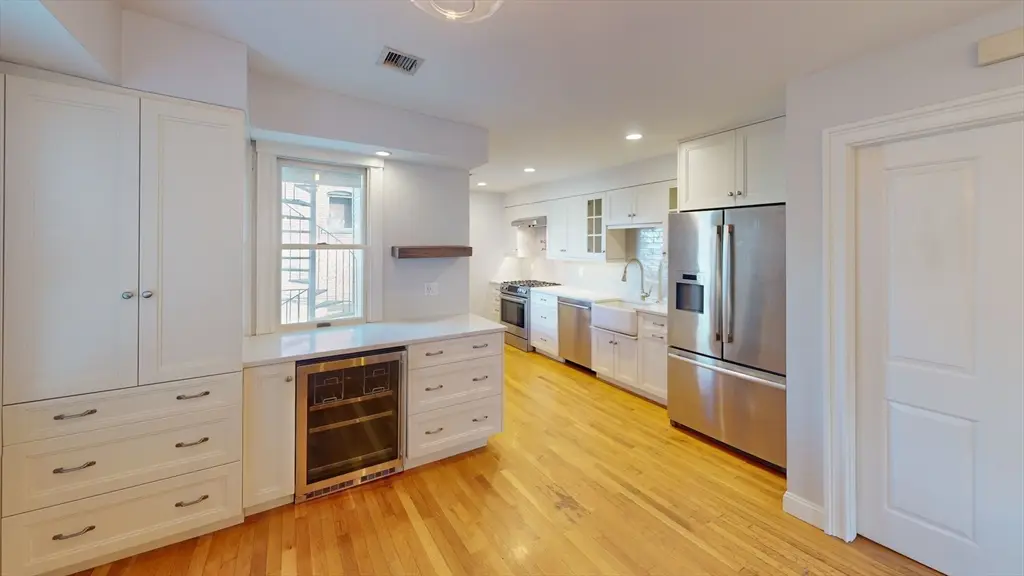 214-216 W 7th St #2L, Boston, MA 02127 - #1
