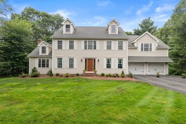 80 Northridge Dr, East Bridgewater, MA 02333