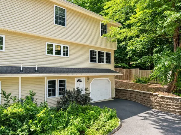 56 Montville St #56, Chicopee, MA 01013