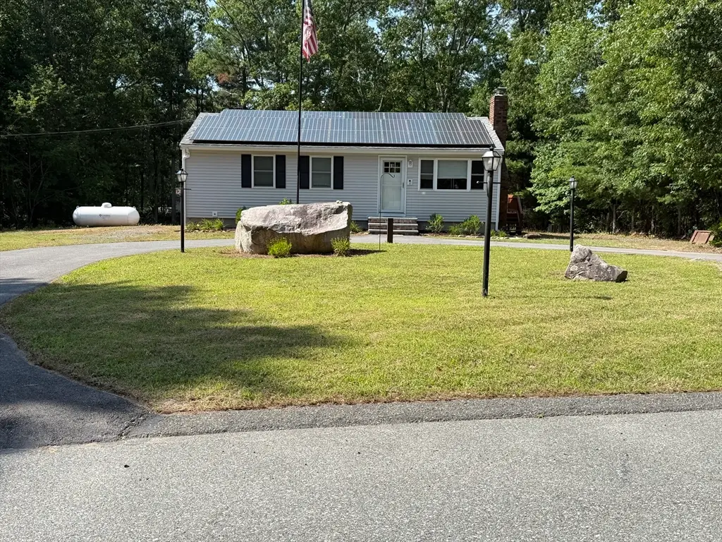 11 C H Clark Dr, Freetown, MA 02702 - #1